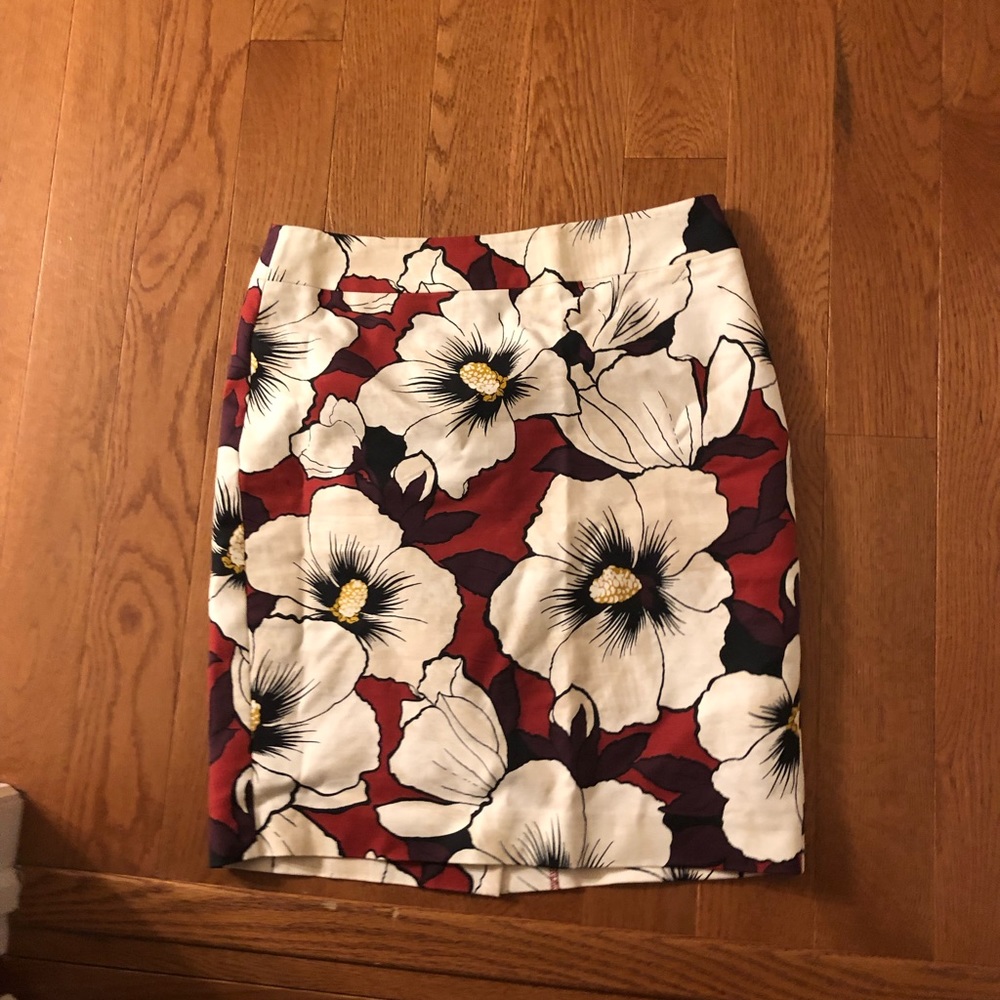 Ann Taylor Floral pencil skirt